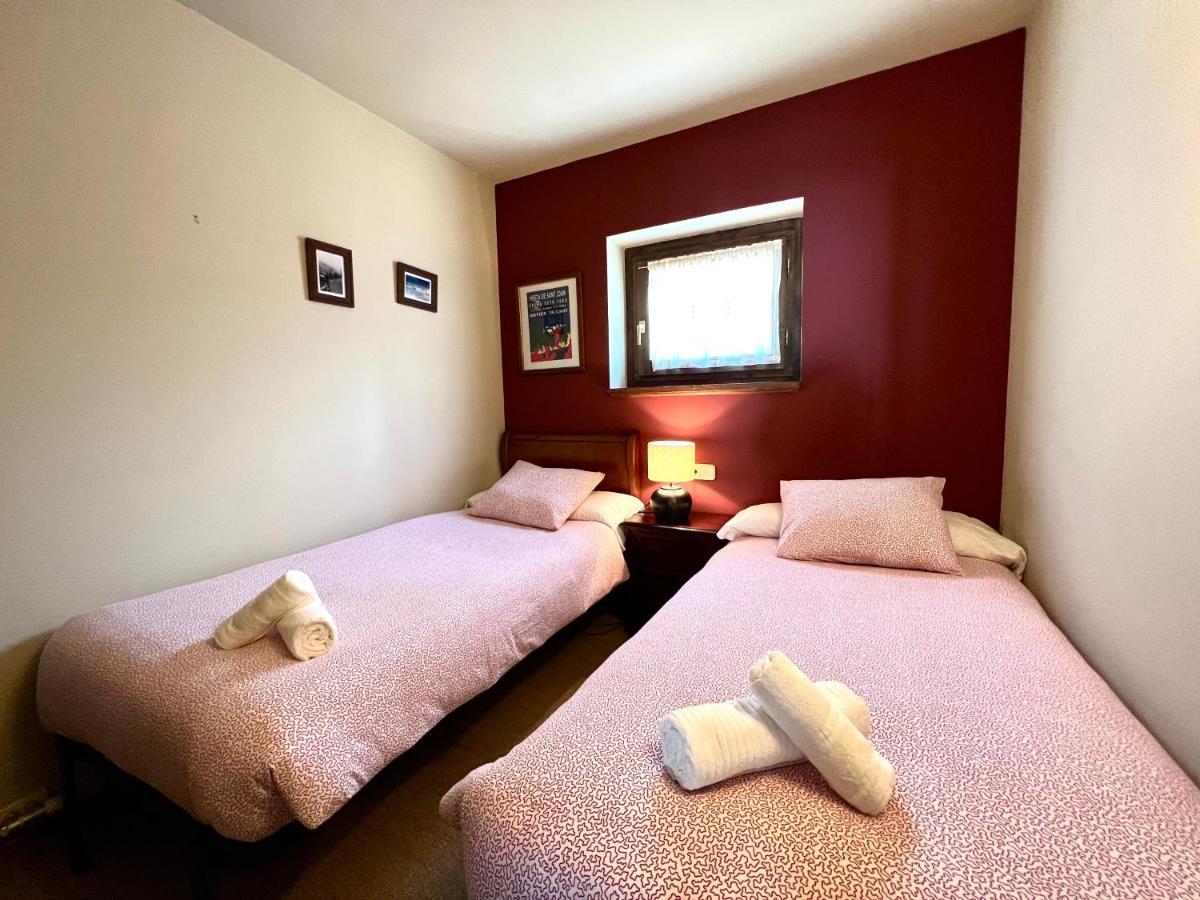 Cal Berg - Apartamento Garos Daire Dış mekan fotoğraf